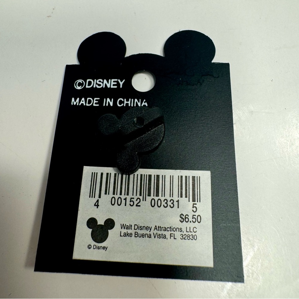 (Sold)NWT. Disney pin Polynesian resort pin. Disney Cruise Line DCL 2002. - Picture 6 of 9